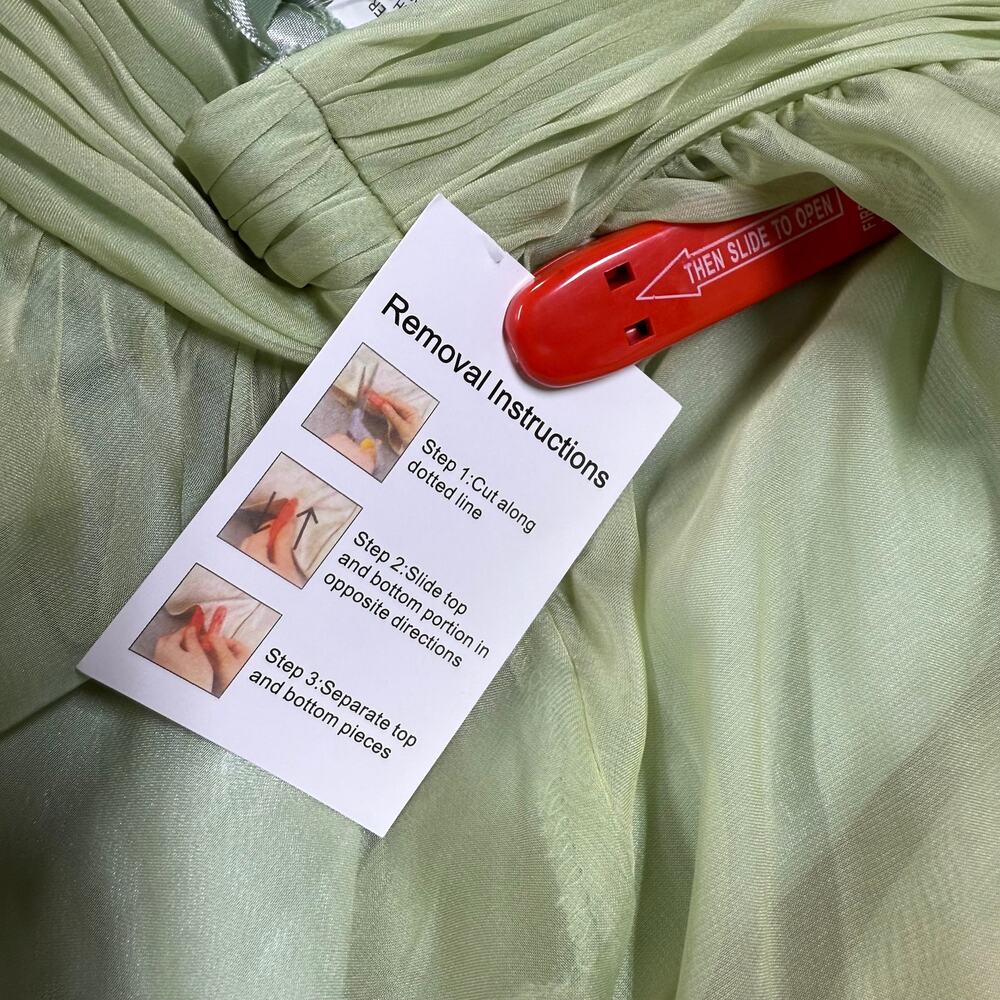 Mac Duggal NWT Sage Green Pleated Cut Out Long Sleeve Lace Up Tiered Gown Size 2 - Picture 6 of 9